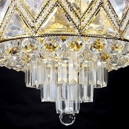 Candelabru din metal cu pictură clasică tradițională din cristal