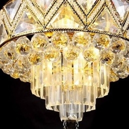 Candelabru din metal cu pictură clasică tradițională din cristal