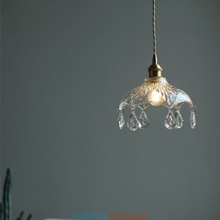 Lampă suspendată modernă, minimalistă, din sticlă Lampă suspendată modernă, minimalistă, din sticlă