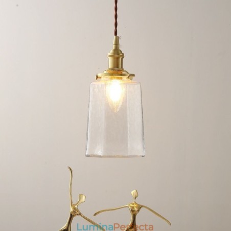 Plafoniera decorativă modernă, minimalistă, din sticlă Plafoniera decorativă modernă, minimalistă, din sticlă