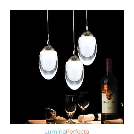 Candelabru din sticlă cromat modern, tradițional, clasic, de țară Candelabru din sticlă cromat modern, tradițional, clasic, de țară