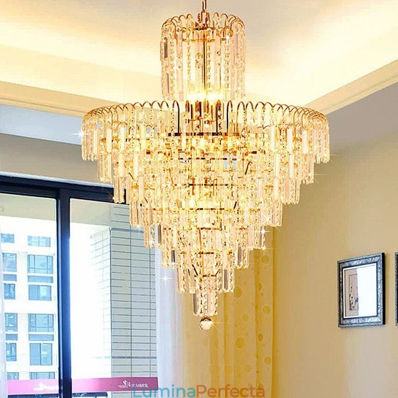 Candelabru conic modern, elegant, de cristal