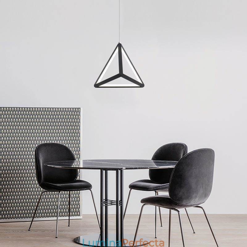 Lampă de suspendare postmodernă Lumină triunghiulară geometrică Lampă creativă de iluminat
