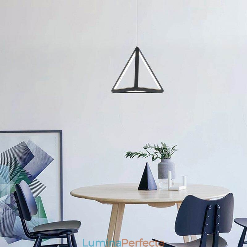 Lampă de suspendare postmodernă Lumină triunghiulară geometrică Lampă creativă de iluminat