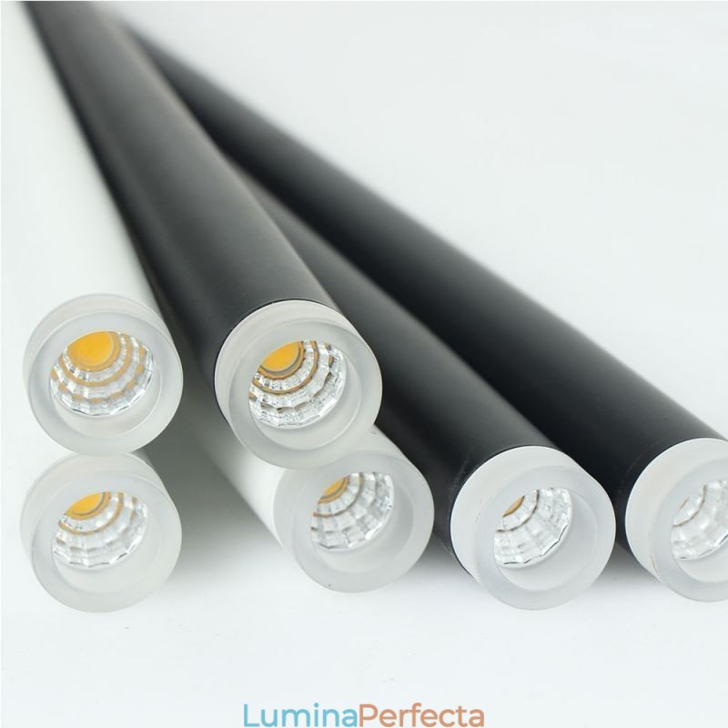 Lumină suspendată modernă, simplă, în formă de cilindru. Lampă de ploaie de meteoriți