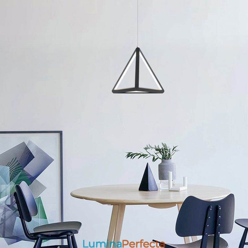 Lumină suspendată postmodernă Lumină triunghi geometrică Iluminare creativă a lămpii