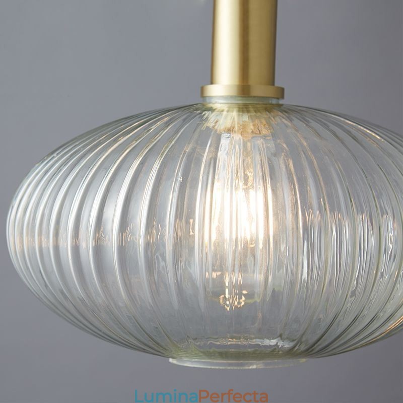 Lampă cu pandantiv modernă cu o lumină din sticlă