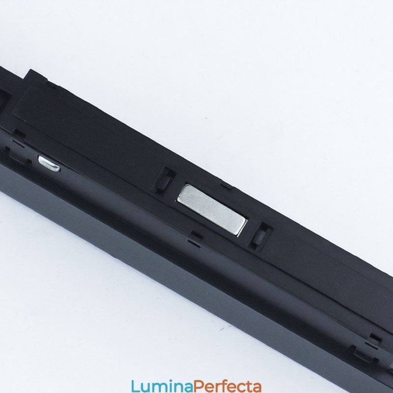 Proiector magnetic încastrat cu lumină liniară pe cale 36V