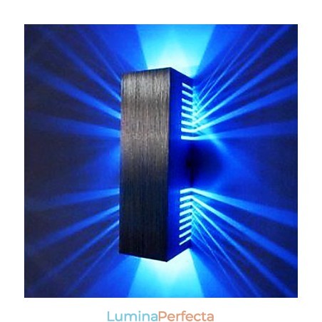 Lampă de perete modernă cu design luminoasă împrăștiată 2 nuanțe cubice Lampă de perete modernă cu design luminoasă împrăștiată 2 nuanțe cubice