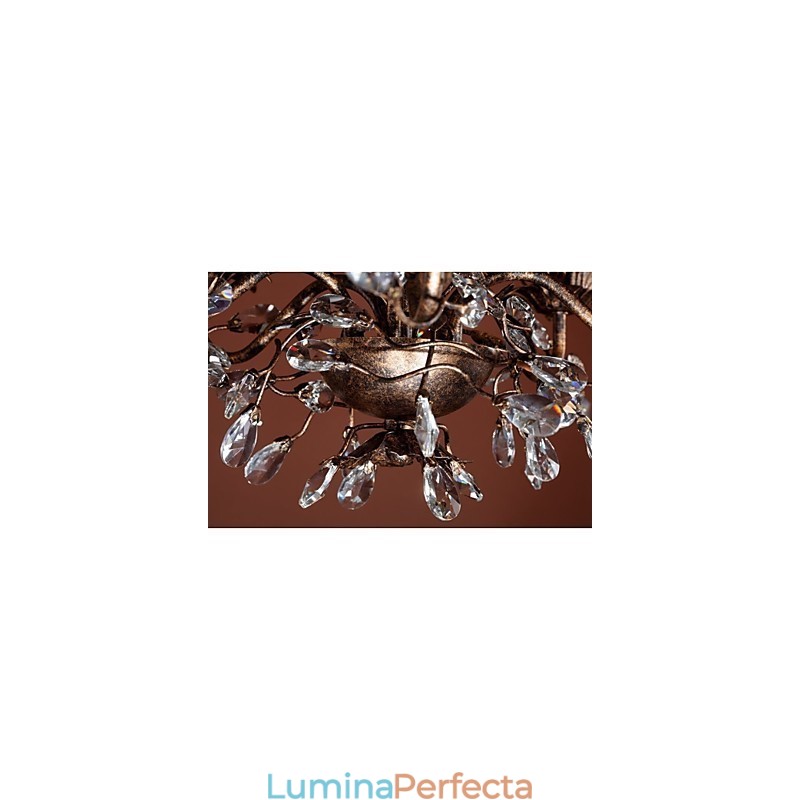 Candelabru din metal din alamă antică în stil lumânare