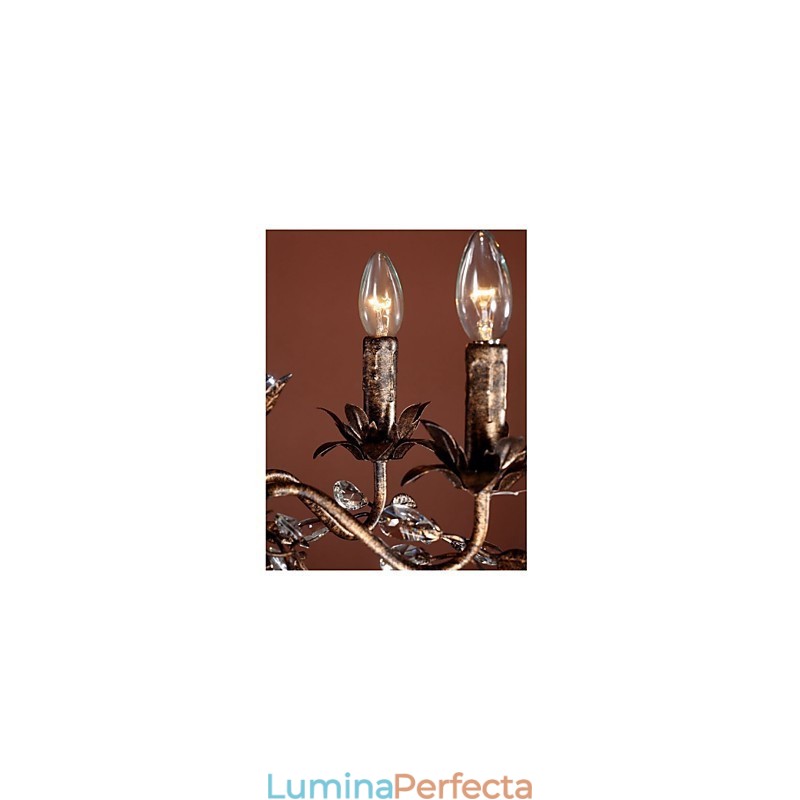 Candelabru din metal din alamă antică în stil lumânare