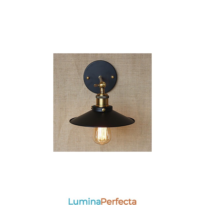 Vilă în stil industrial retro minimalist minimalist în fața culoarului bisericii umbrelă rochie neagră perete decorat