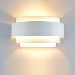 Lampă de perete