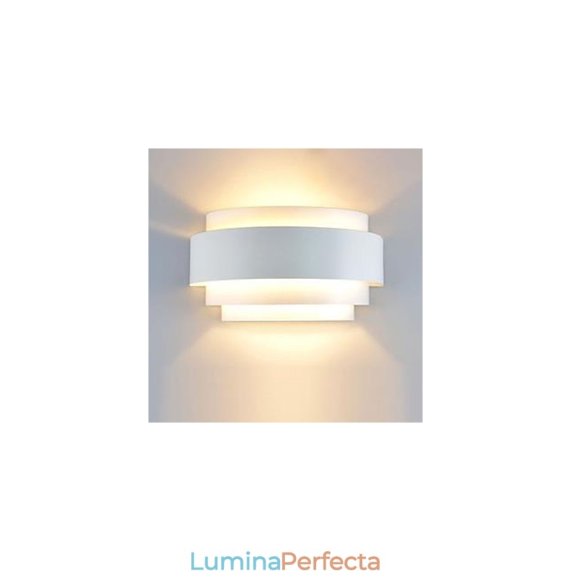 Lampă de perete