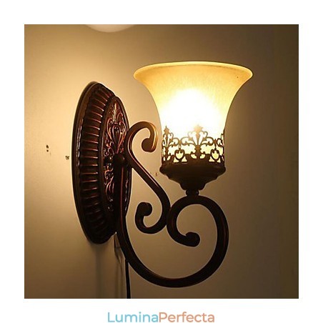 Europa Tip Restaurare Căi Vechi Fier forjat Dormitor Lampă de perete din sticlă Europa Tip Restaurare Căi Vechi Fier forjat Dormitor Lampă de perete din sticlă