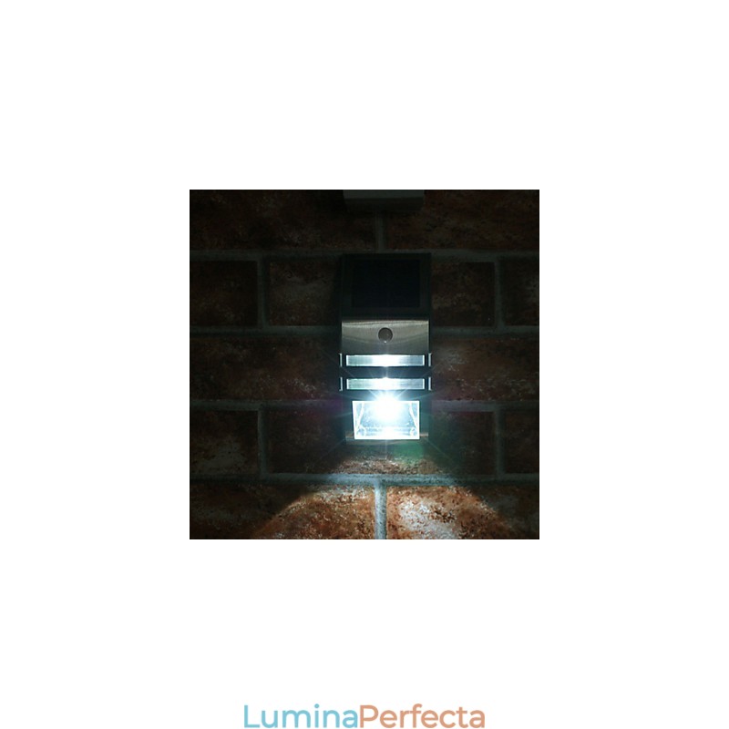 Lampă solară de perete albă cu senzor de mișcare PIR