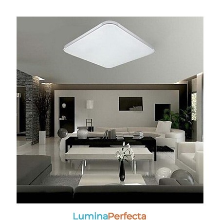 Garaj modern, contemporan din metal galvanizat Garaj modern, contemporan din metal galvanizat