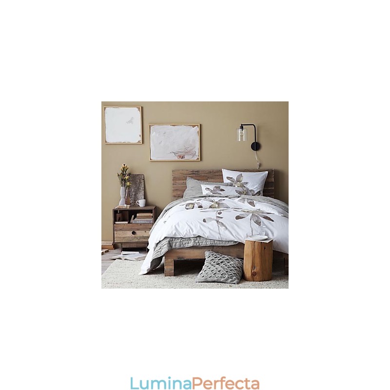 Lampă de perete modernă cu abajur de sticlă