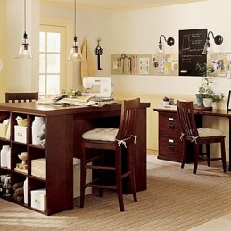 Lampă de perete din fier inspirată din natură cu abajur din sticlă transparentă