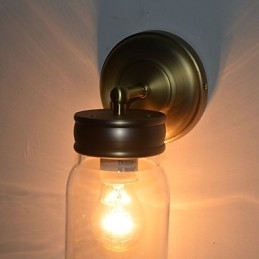 Lampă de perete rustică în formă de sticlă