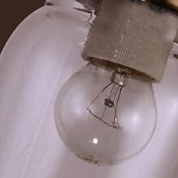 Lampă de perete rustică în formă de sticlă