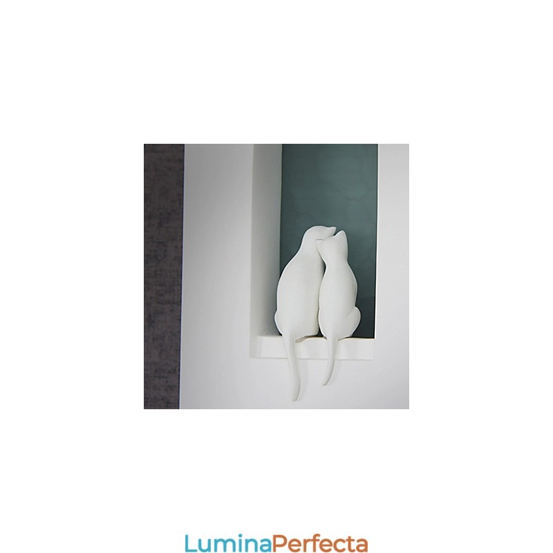 Aplică de perete albă modernă scurtă la modă. Lampă de perete de noptiere