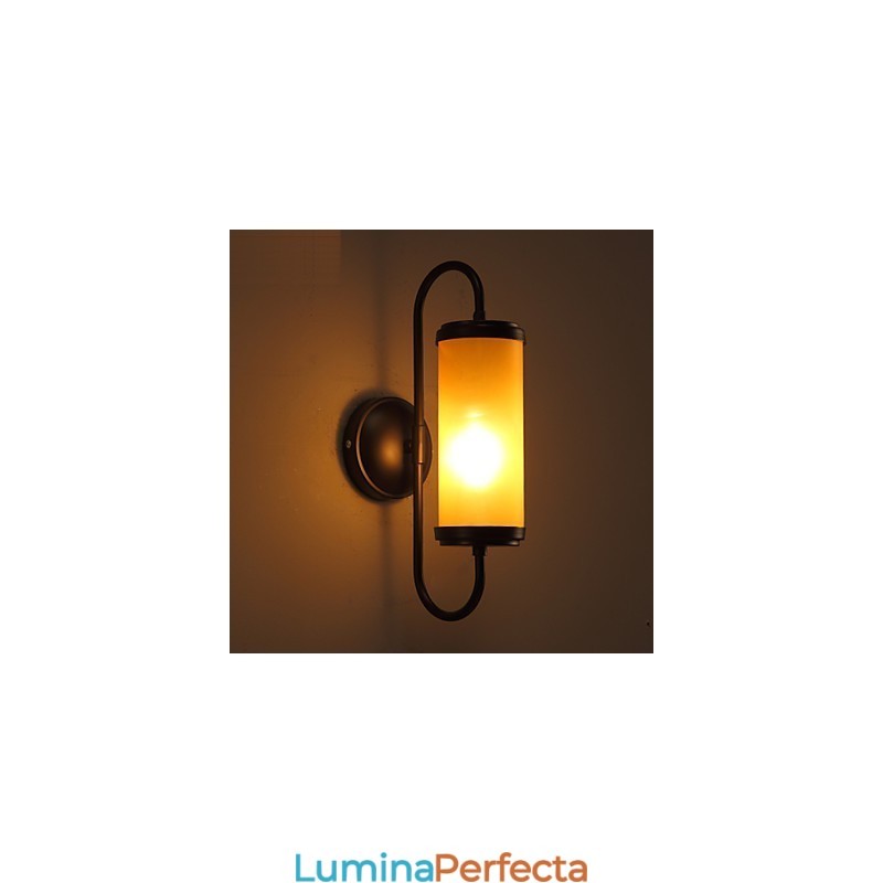 Țară americană contractată și contemporană care restaurează moduri antice Lampă de perete cu sfeșnic