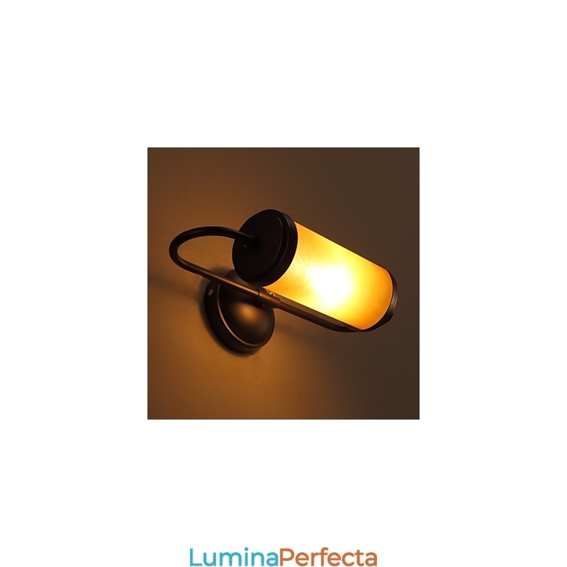 Țară americană contractată și contemporană care restaurează moduri antice Lampă de perete cu sfeșnic