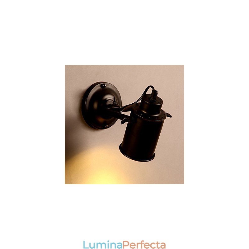 Aplică de perete vintage, industrial, negru, din fier forjat, iluminat de perete pentru coridor.