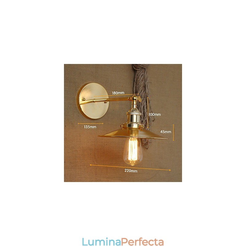 Vilă în stil industrial minimalist umbrelă aurie nostalgică în fața culoarului bisericii perete decorat