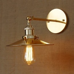 Vilă în stil industrial minimalist umbrelă aurie nostalgică în fața culoarului bisericii perete decorat