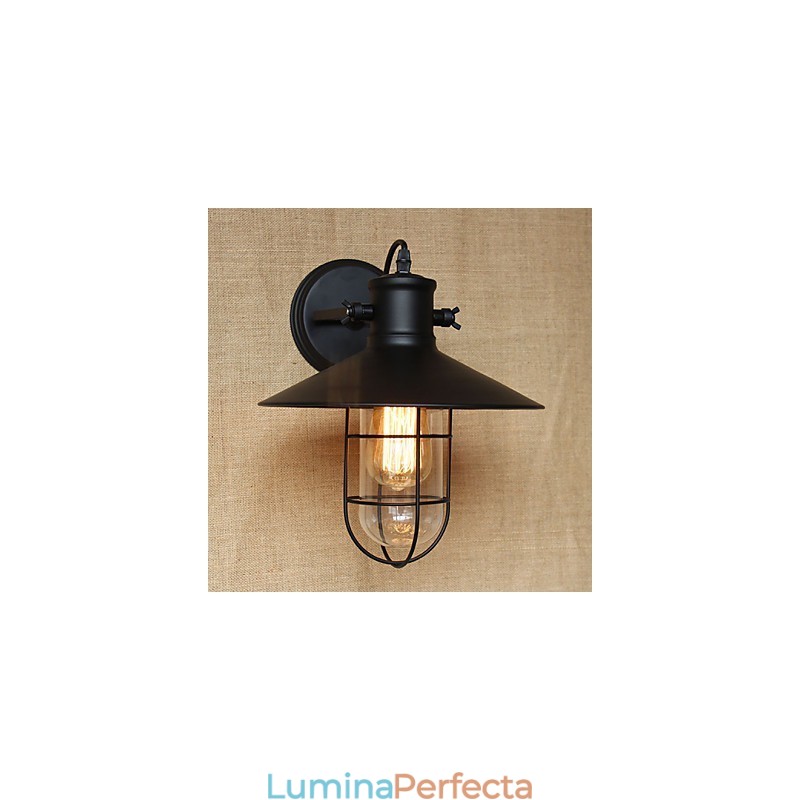 Decorat pentru barul coridorului în stil rustic american al capului unui pat