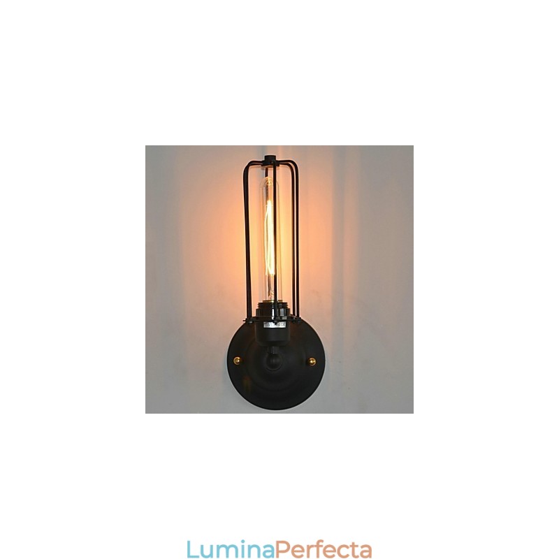Lampă de perete din fier american vintage