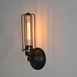Lampă de perete din fier american vintage