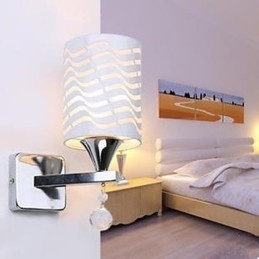 Lampă de perete