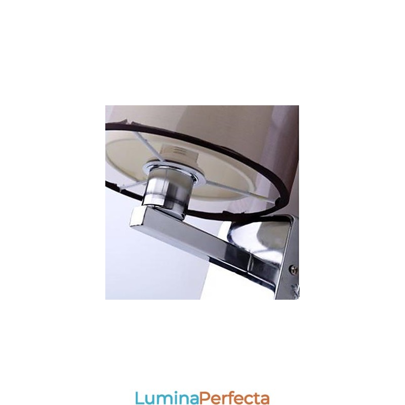 Lampă de perete