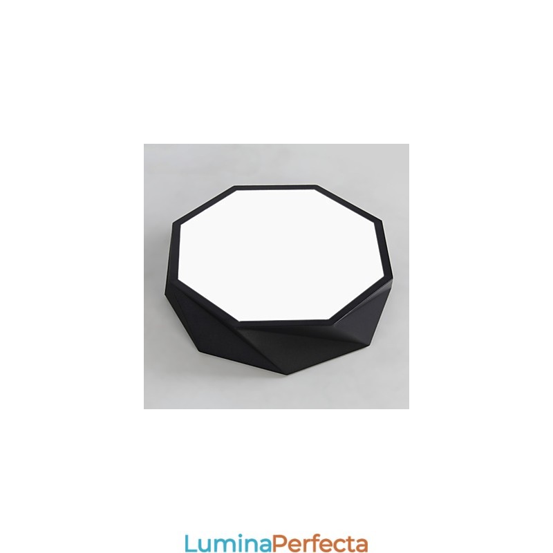 Plafoniera cu design decorativ modern și contemporan