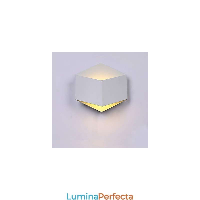 Lampă de perete din acril Diamond Creative