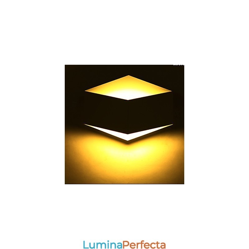 Lampă de perete din acril Diamond Creative