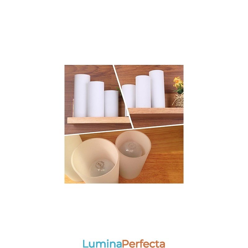 Lampă de perete cu trei lumini și sticlă