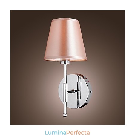 Lampă de perete cu design simplu, în lumină caldă Lampă de perete cu design simplu, în lumină caldă