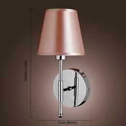 Lampă de perete cu design simplu, în lumină caldă