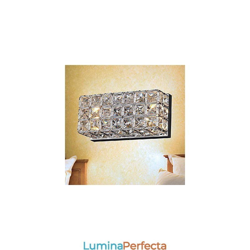 Lampă de perete pătrată de cristal în proces de galvanizare