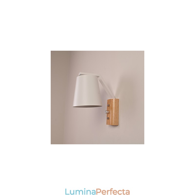 Caracteristică modernă, contemporană, cu finisaj cu oxid negru, pentru aplice de perete