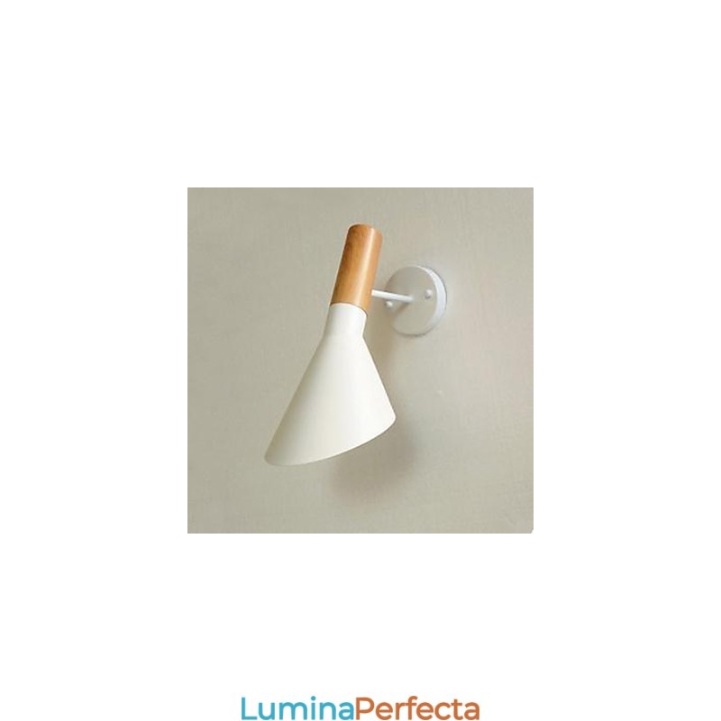 Lampa de Perete Moderna Simpla Sufragerie Pat Fier Forjat Imitatie Lemn