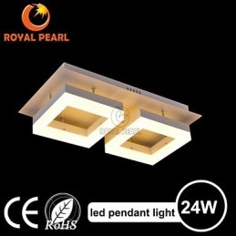 Lampă suspendată de tavan cu design durabil