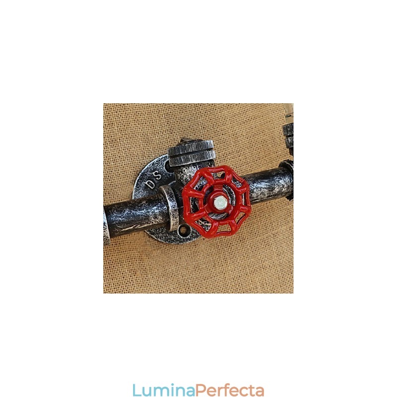 Comutator de vânt industrial retro, sticlă de apă, lampă de perete