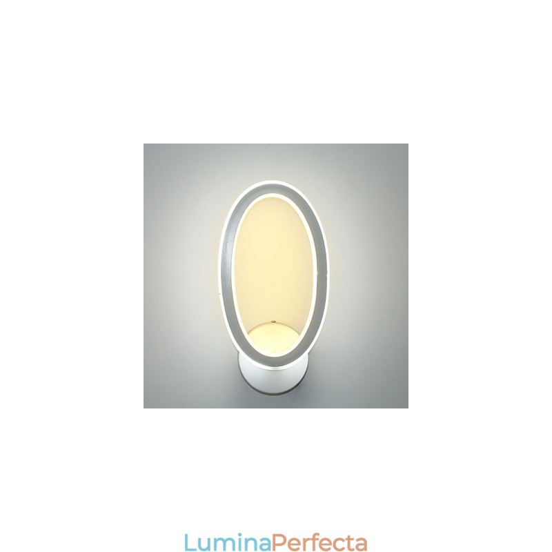 Lampă de perete din aluminiu pentru interior, originalitate modernă.