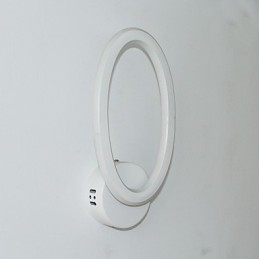 Lampă de perete din aluminiu pentru interior, originalitate modernă.