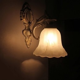 Caracteristică de pictură modernă și contemporană pentru aplice de perete